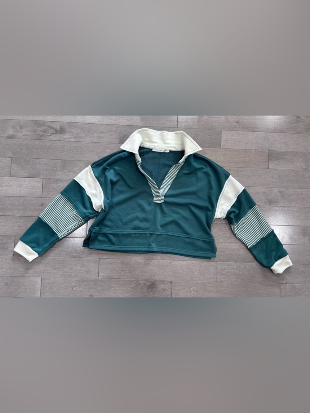 Altar’d State Cropped Rugby Polo Sweatshirt Teal Green Colorblock V-Neck, Small